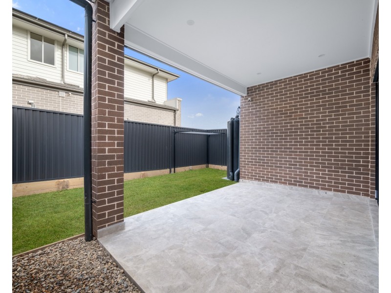 1 Wanyuwa Drive, Austral NSW 2179