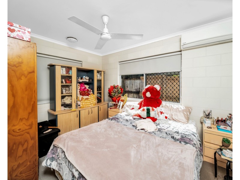 39 Carnation Drive, Mooroobool QLD 4870