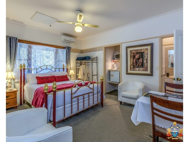 2/8 Wongawallan Road, Tamborine Mountain QLD 4272