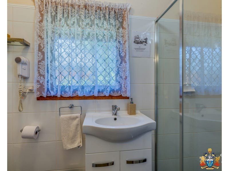 2/8 Wongawallan Road, Tamborine Mountain QLD 4272