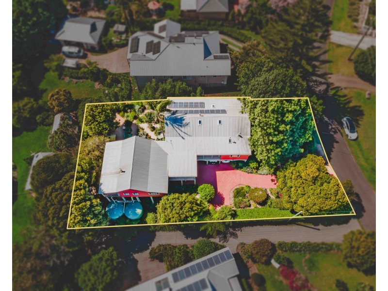 35 Paradise Drive, Tamborine Mountain QLD 4272