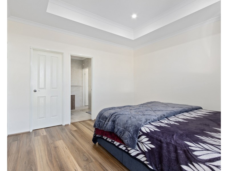 26B Riva Entrance, Piara Waters WA 6112