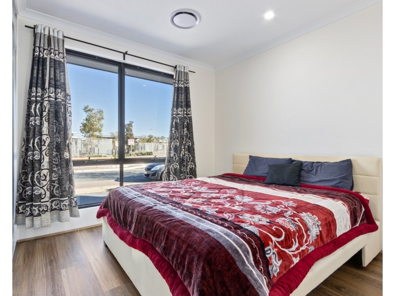 26B Riva Entrance, Piara Waters WA 6112