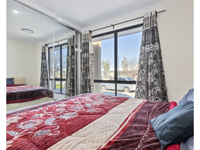26B Riva Entrance, Piara Waters WA 6112