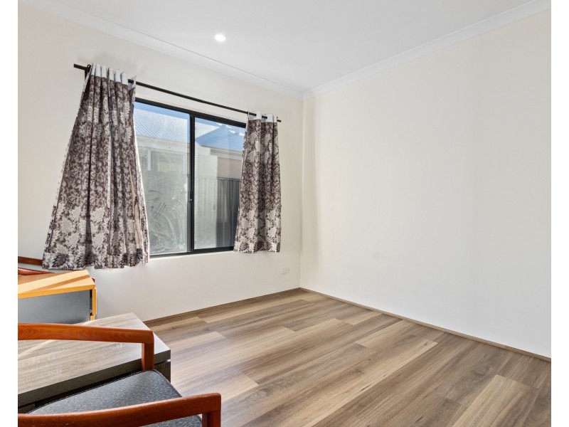 26B Riva Entrance, Piara Waters WA 6112