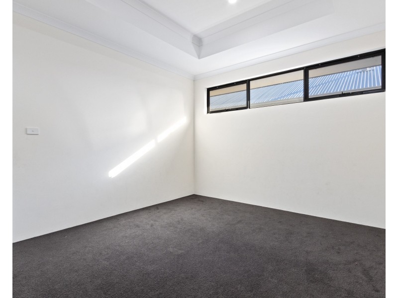 26B Riva Entrance, Piara Waters WA 6112