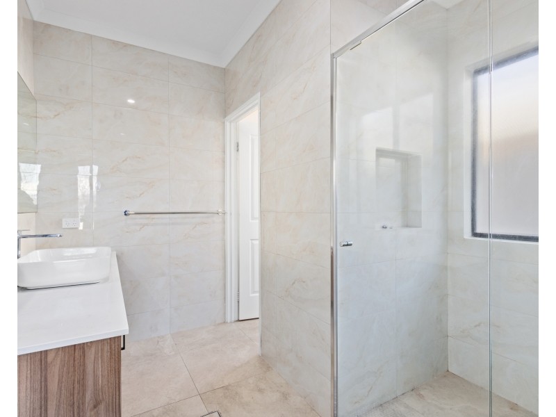 26B Riva Entrance, Piara Waters WA 6112