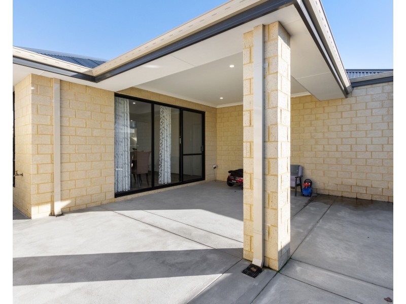 26B Riva Entrance, Piara Waters WA 6112