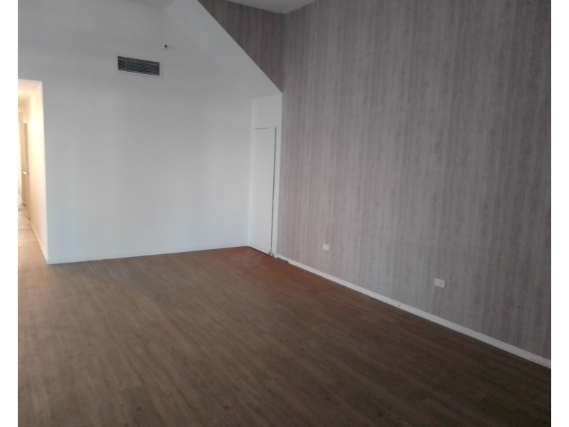 164 Scarborough Street, Southport QLD 4215