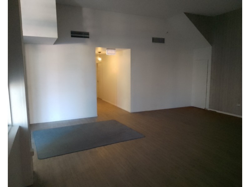 164 Scarborough Street, Southport QLD 4215