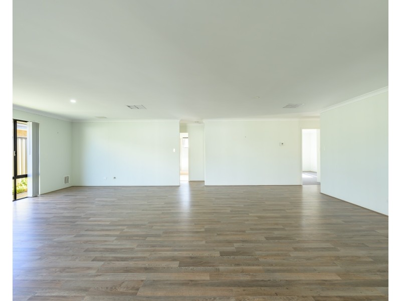 76 Yangtze Avenue, Southern River WA 6110