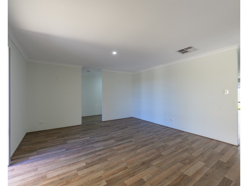 76 Yangtze Avenue, Southern River WA 6110