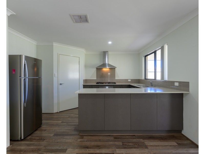 76 Yangtze Avenue, Southern River WA 6110