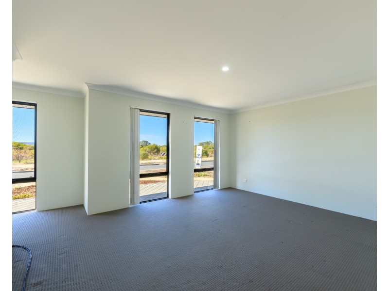 76 Yangtze Avenue, Southern River WA 6110