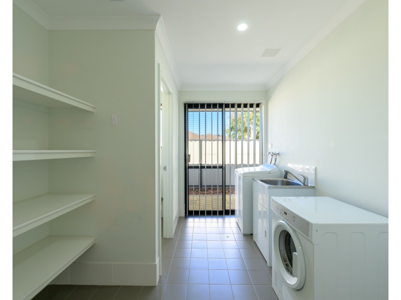 76 Yangtze Avenue, Southern River WA 6110