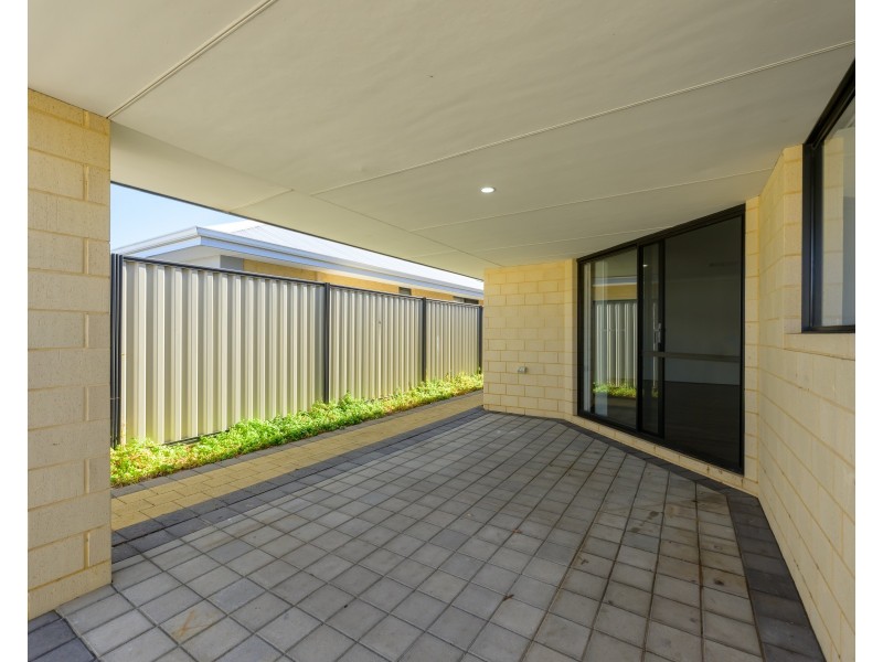 76 Yangtze Avenue, Southern River WA 6110