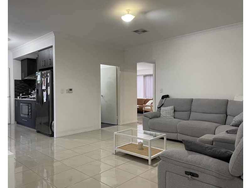 187 Honeywood Avenue, Wandi WA 6167