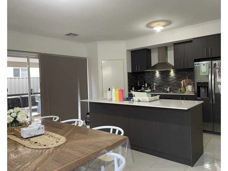 187 Honeywood Avenue, Wandi WA 6167