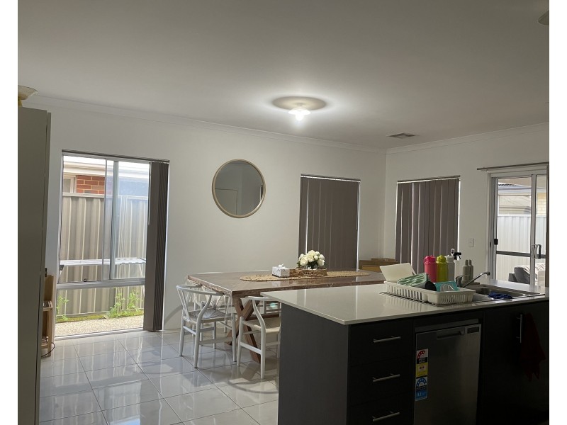 187 Honeywood Avenue, Wandi WA 6167