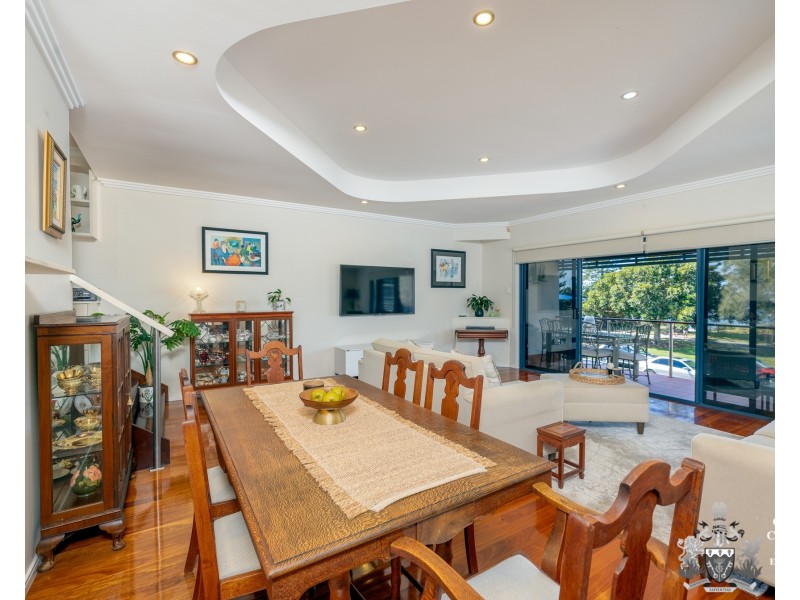 1/60 The Esplanade, Paradise Point QLD 4216