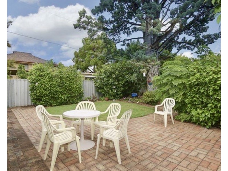 33 Megalong Street, Nedlands WA 6009