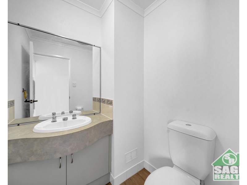 28 Crozier Crescent, Meadowbrook QLD 4131