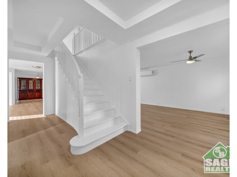 28 Crozier Crescent, Meadowbrook QLD 4131