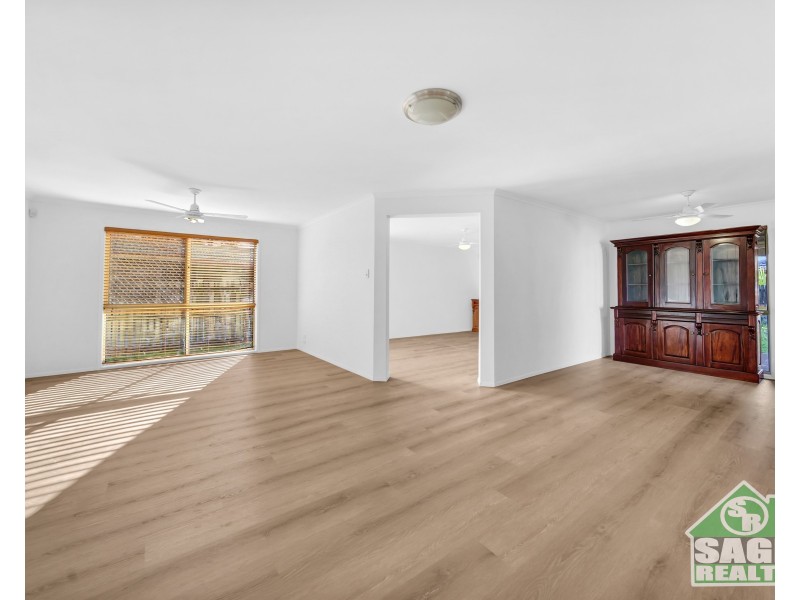 28 Crozier Crescent, Meadowbrook QLD 4131