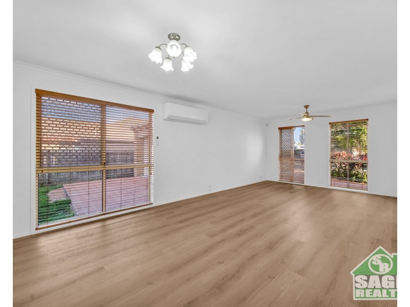 28 Crozier Crescent, Meadowbrook QLD 4131