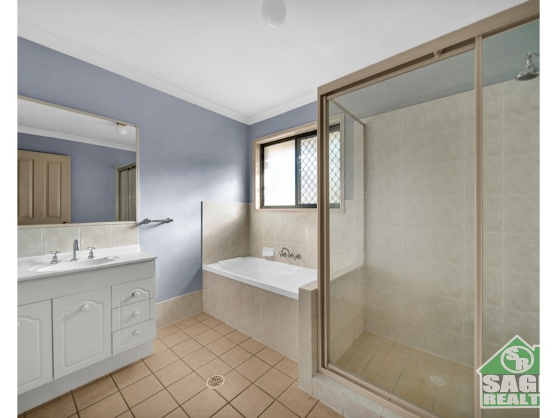 10 Faculty Circuit, Meadowbrook QLD 4131
