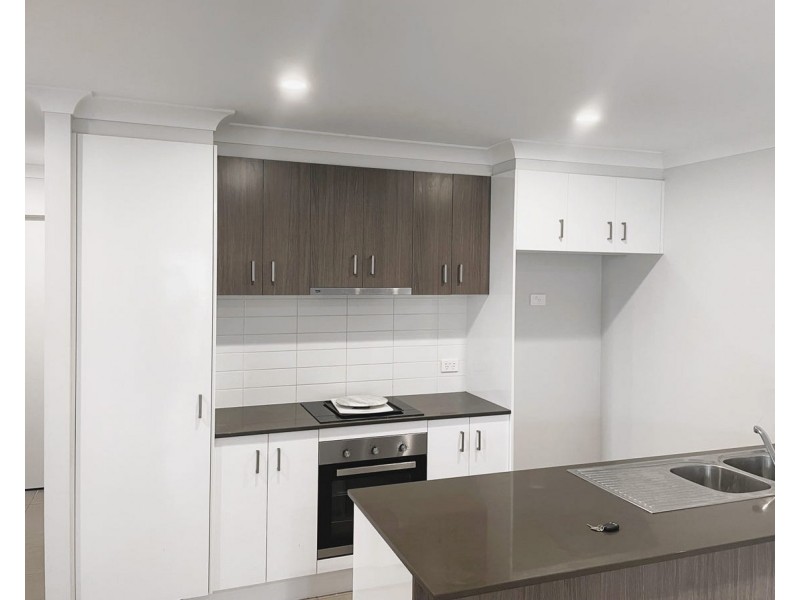 4 Pindar Ave, Ormeau QLD 4208