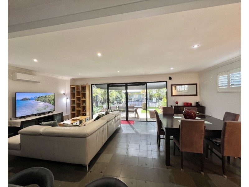 29 Pacific Avenue, Miami QLD 4220