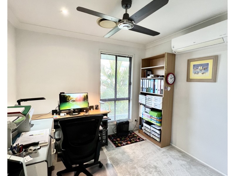 29 Pacific Avenue, Miami QLD 4220