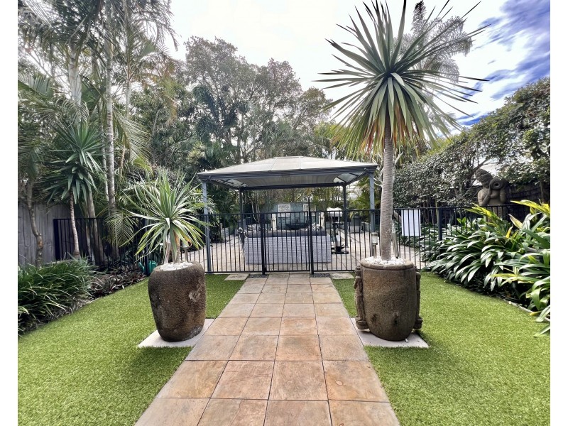 29 Pacific Avenue, Miami QLD 4220