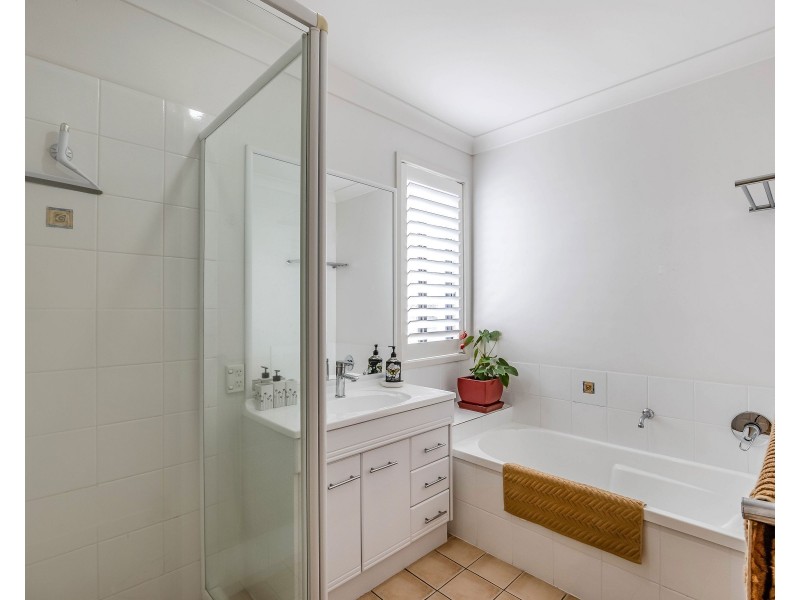 29 Pacific Avenue, Miami QLD 4220