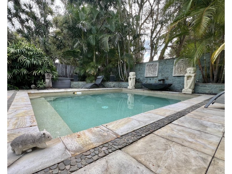 29 Pacific Avenue, Miami QLD 4220