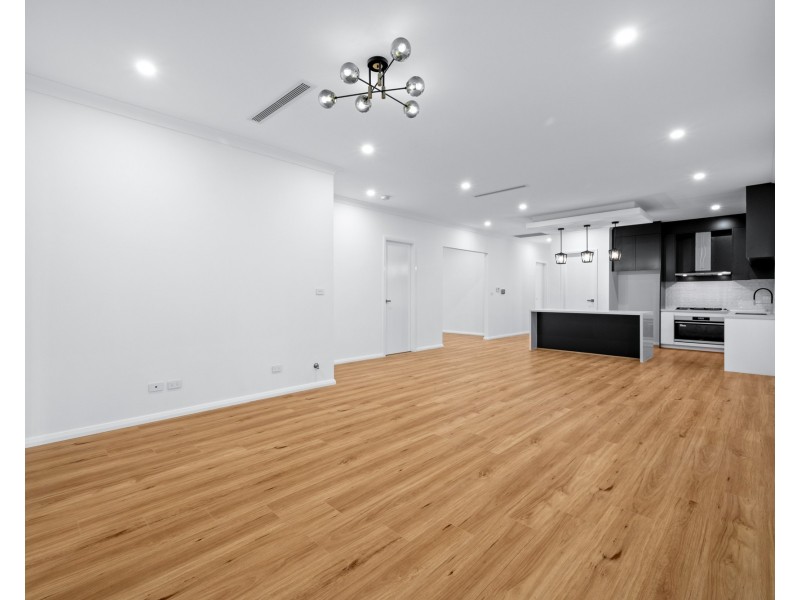 1 Wanyuwa Drive, Austral NSW 2179