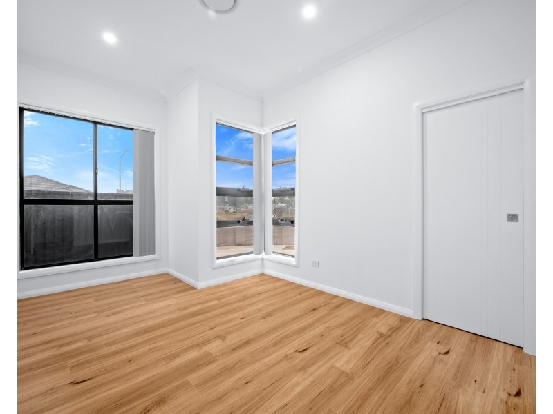 1 Wanyuwa Drive, Austral NSW 2179