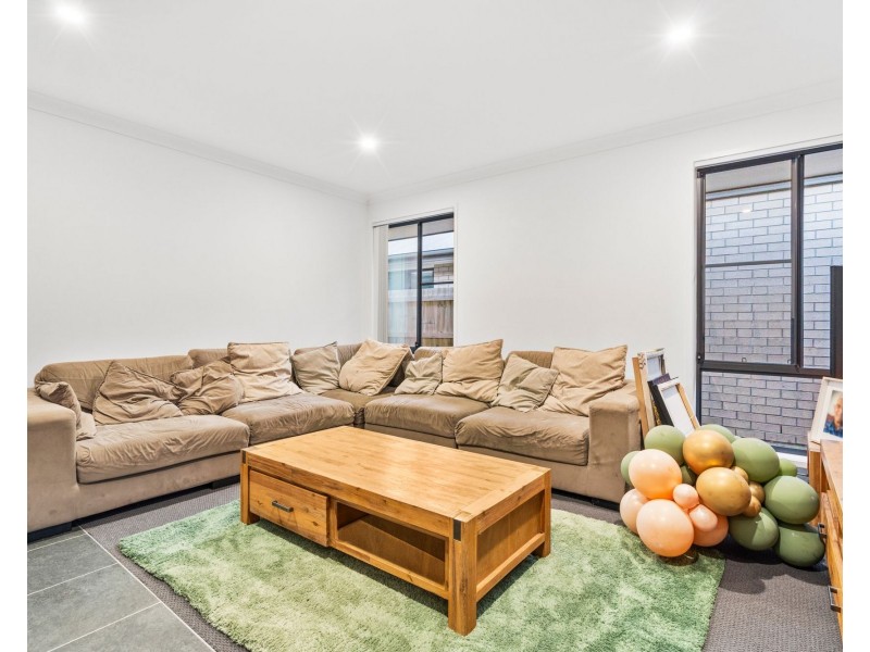 6 Samford Drive, Holmview QLD 4207