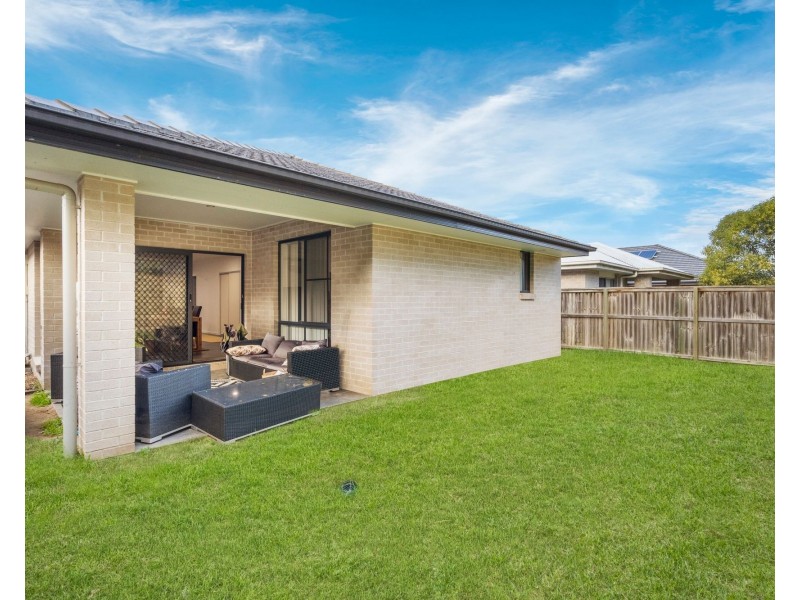 6 Samford Drive, Holmview QLD 4207
