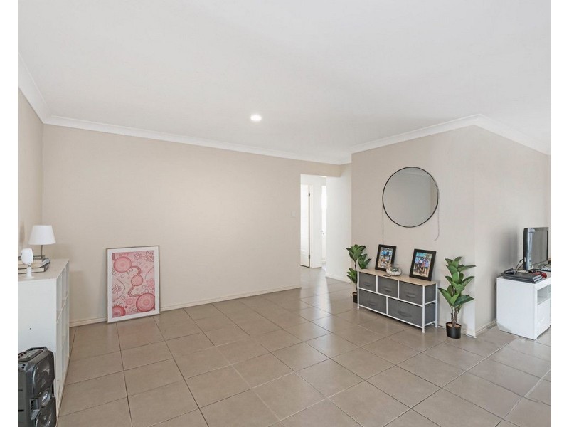 4 Coen Way, Brassall QLD 4305