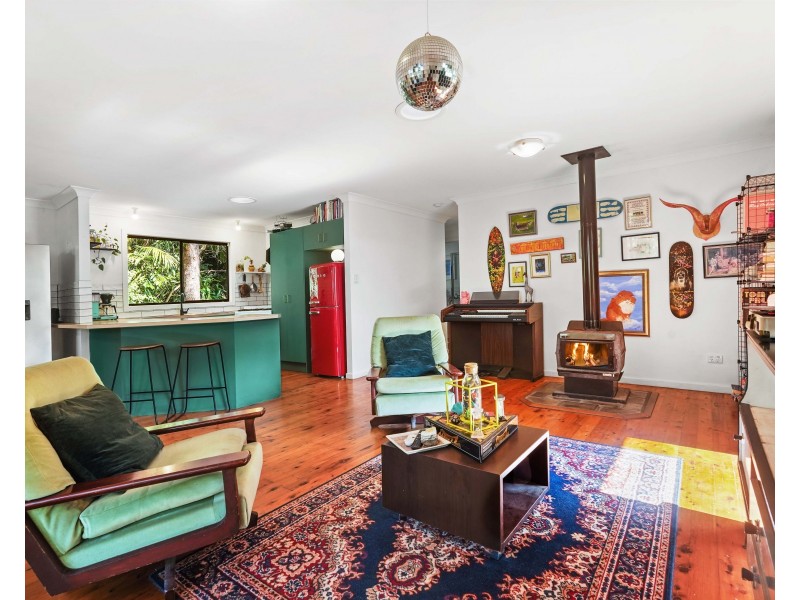 4 Kinabalu Drive, Tamborine Mountain QLD 4272