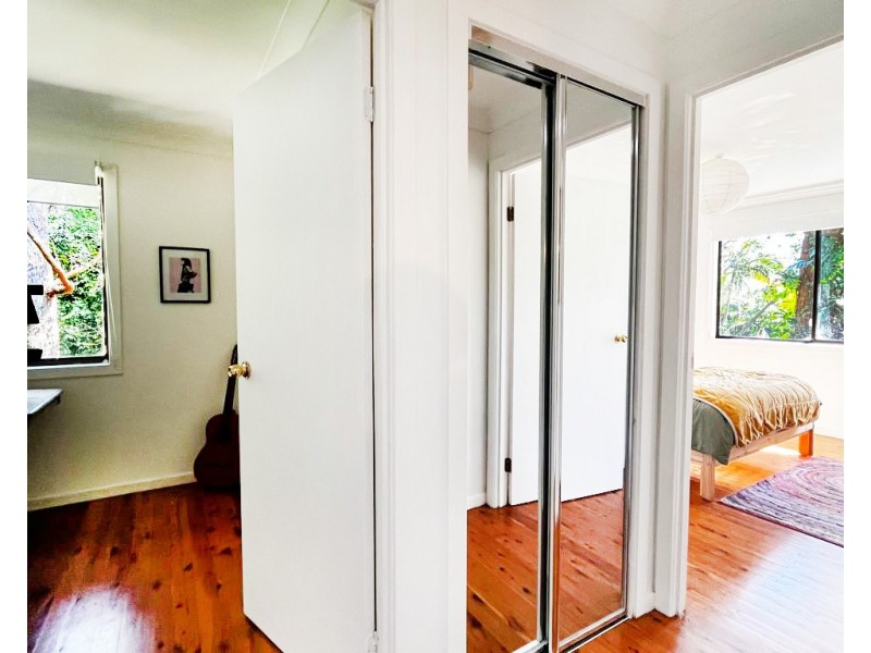 4 Kinabalu Drive, Tamborine Mountain QLD 4272