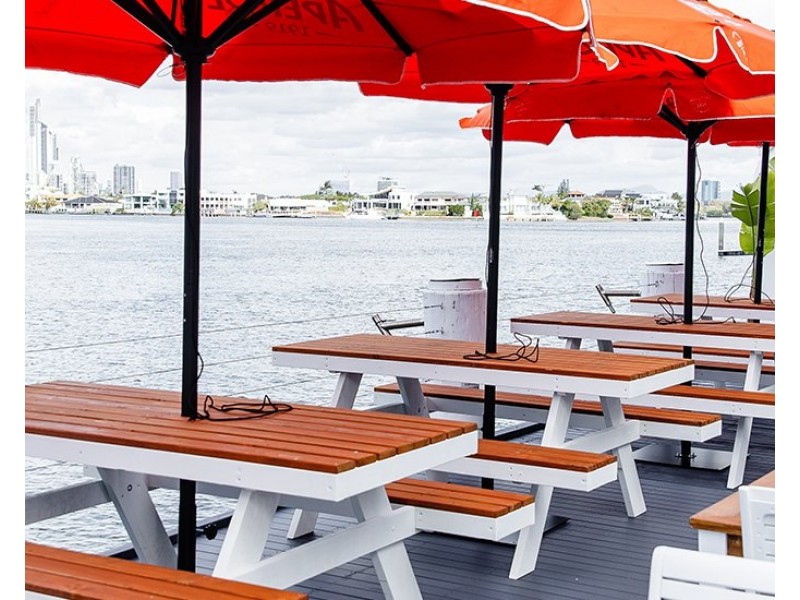 1/114  THE ESPLANANDE, Surfers Paradise QLD 4217