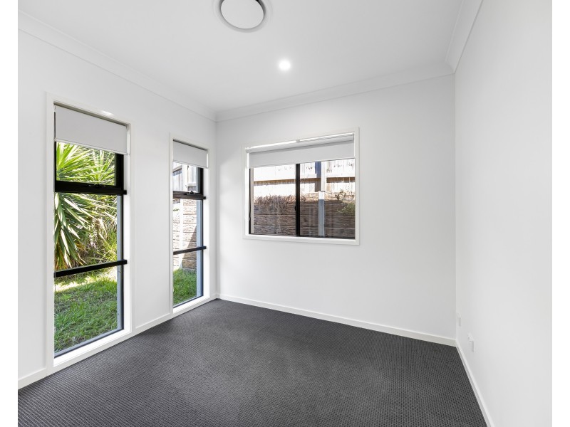 31 Stanicki Circuit, Bellbird Park QLD 4300
