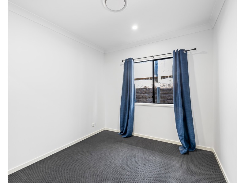 31 Stanicki Circuit, Bellbird Park QLD 4300
