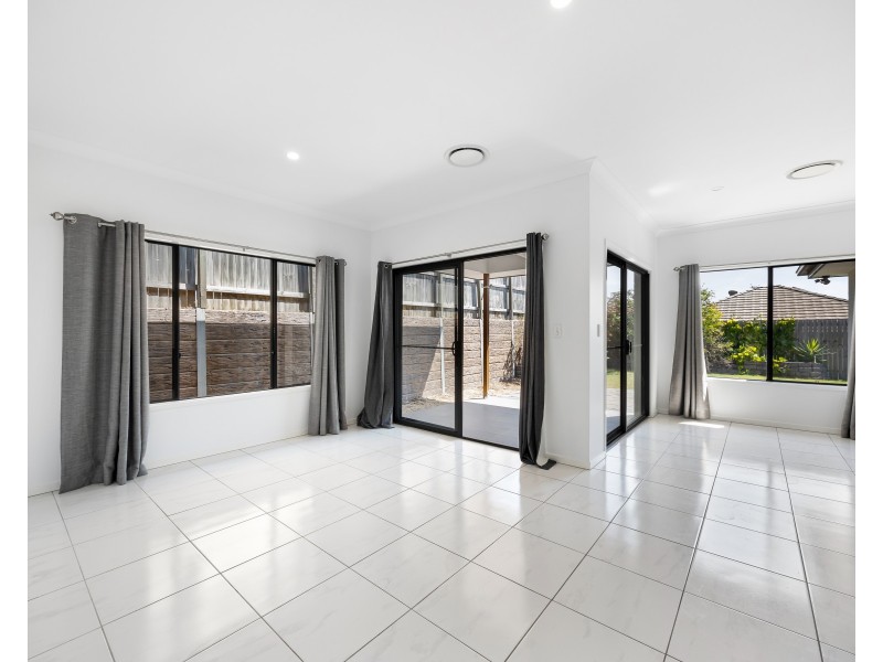 31 Stanicki Circuit, Bellbird Park QLD 4300