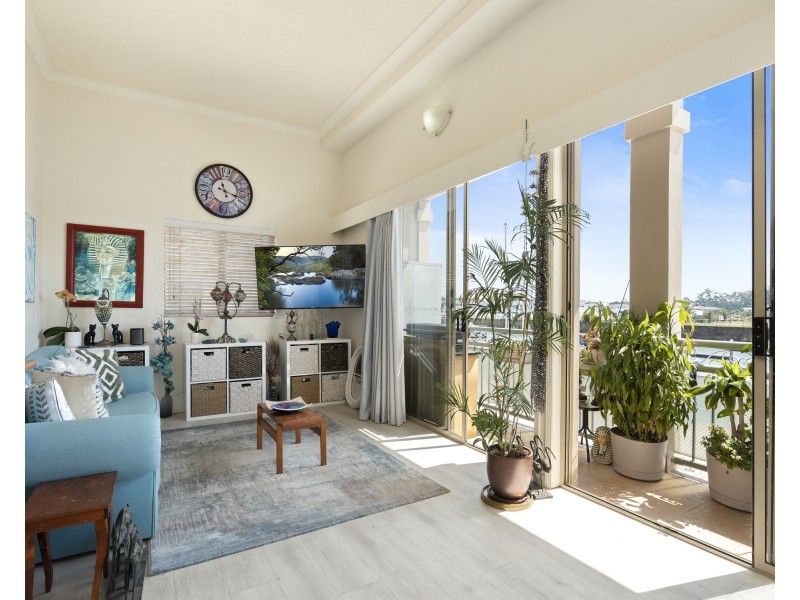 11 John Lund Drive, Hope Island QLD 4212