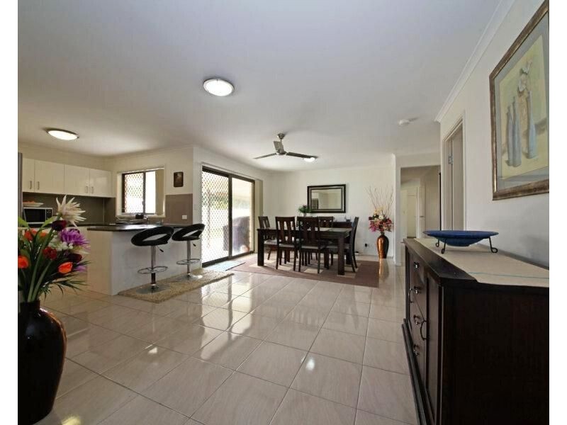 16 Hopkins Chase, Caboolture QLD 4510