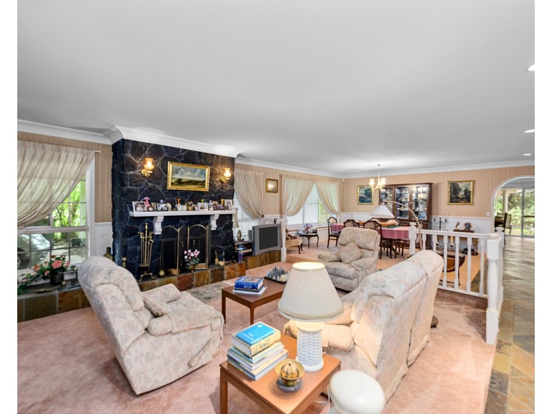 68 Currey Road, Wongawallan QLD 4210